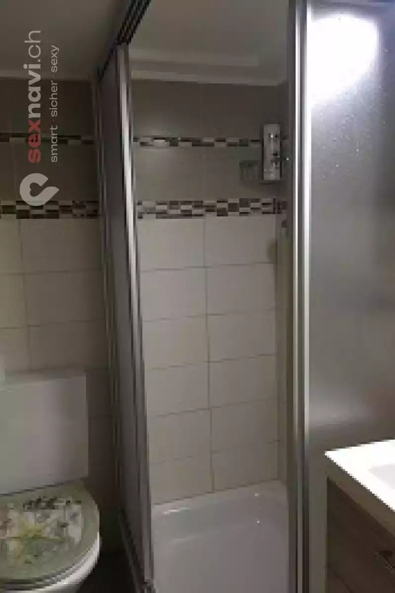 Red Roses EG Red Roses EG Bern Umgebung