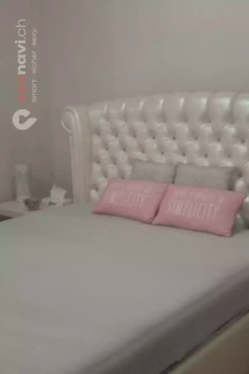 Salon Geneva Girls V Salon Geneva Girls V Genève / Genf