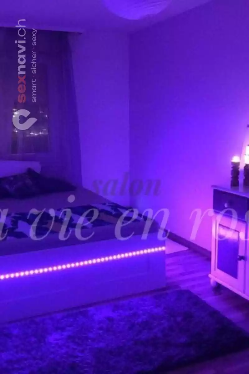 Salon La vie en Rose 89 B Salon La vie en Rose 89 B Neuchatel / Neuenburg