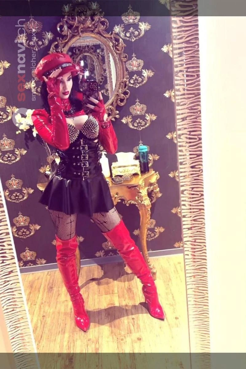 Mistress Anabelle Erfahrene Domina Zug, Buchrain, Aargau, Schweiz, Luzern