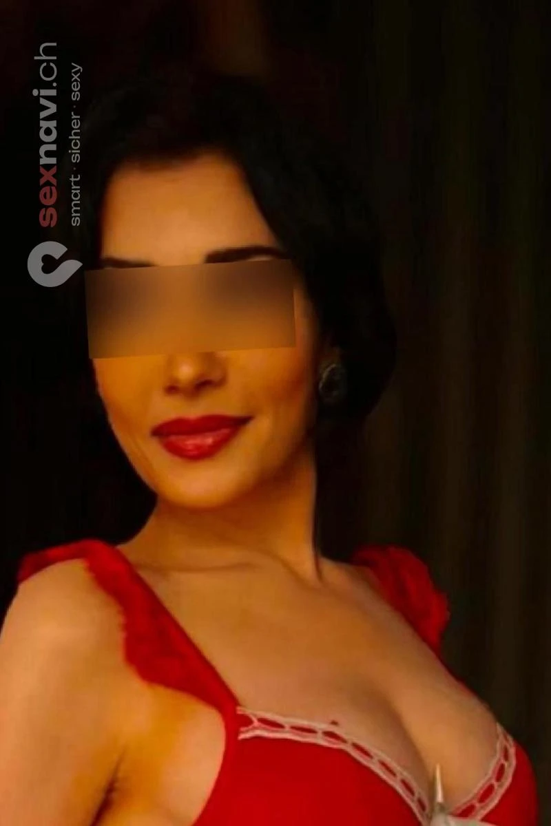 Isabella FRENCH MILF COME IN FACE Bern Stadt, Schweiz, Biel/Bienne - Grenchen, Solothurn