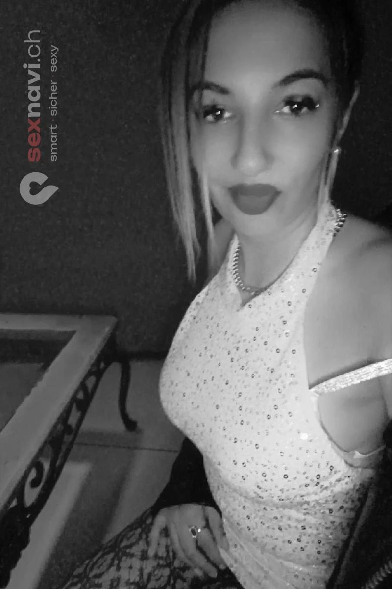 Eny 💢 J&auml;gerbar 💢 Zug, Schweiz, Luzern , Seewen SZ, Schwyz