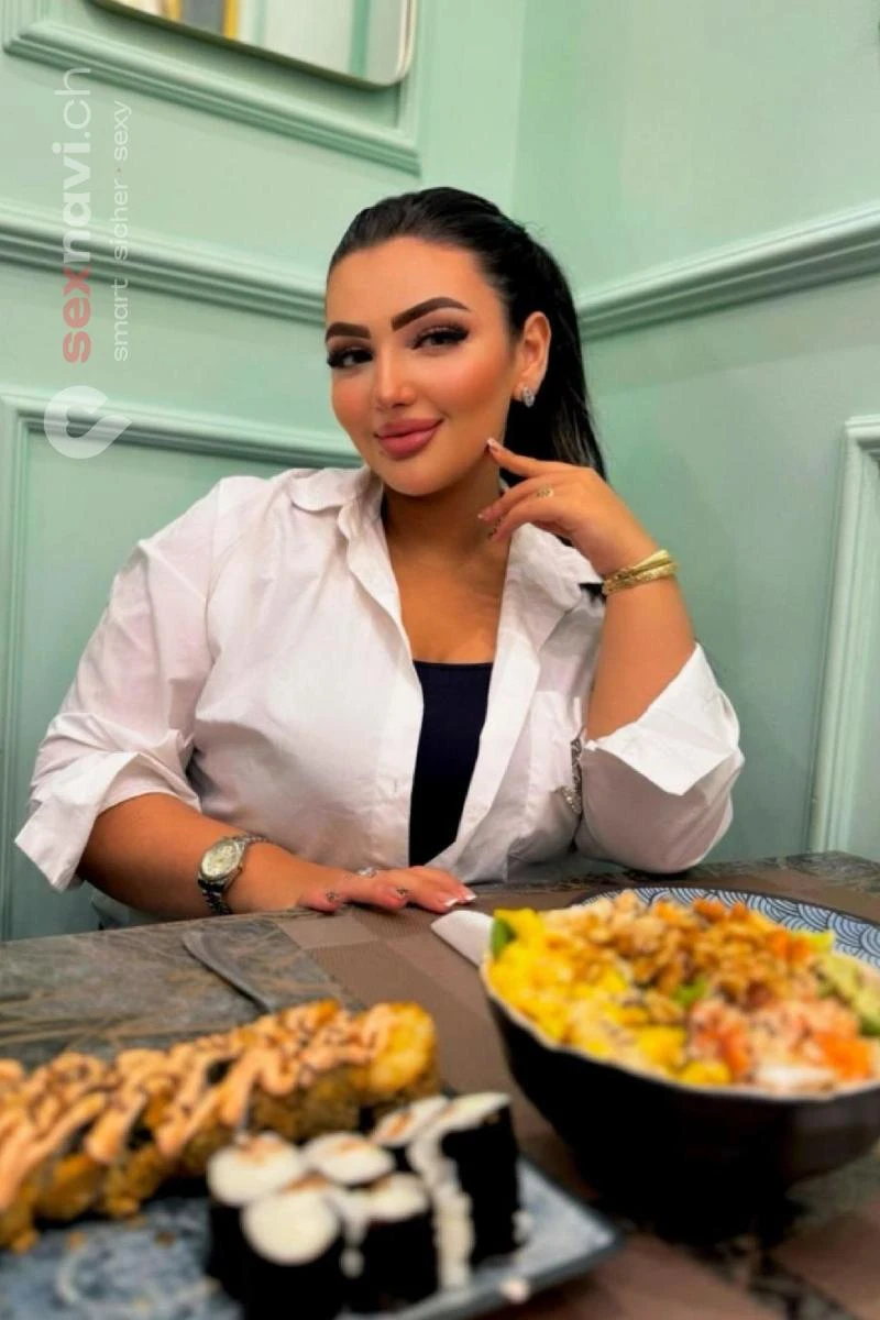 Channel CHUBBY TEEN CHUBBY ANAL SEX Bern Stadt, Schweiz, Biel/Bienne - Grenchen, Solothurn, Yverdon-les-Bains