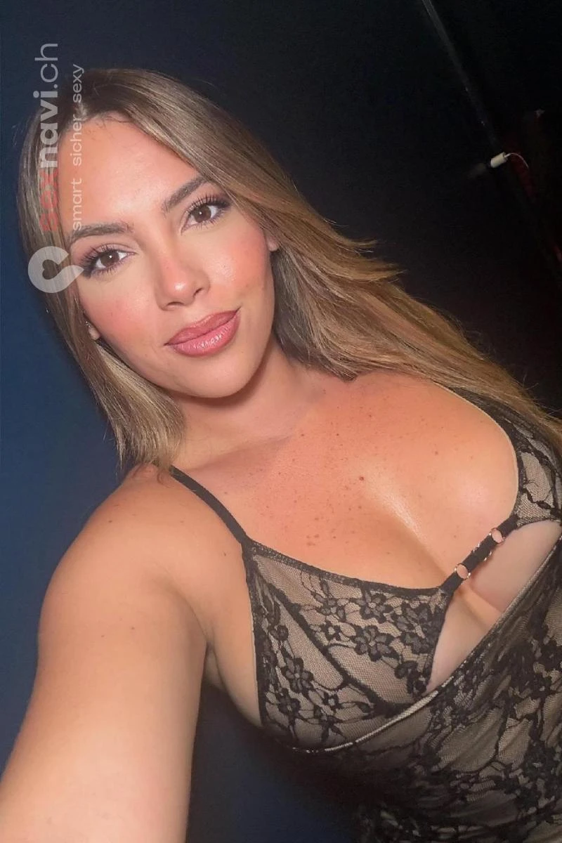 Angelica LATINA ANAL SEX CIM CIF Jura, Schweiz, Neuchatel / Neuenburg, La Chaux-de-Fonds, Fribourg / Freiburg