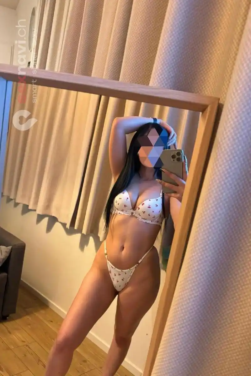 RAISSA ab 11:00 Zürich Umgebung, Aargau, Zürich Stadt, Schweiz, Küssnacht am Rigi