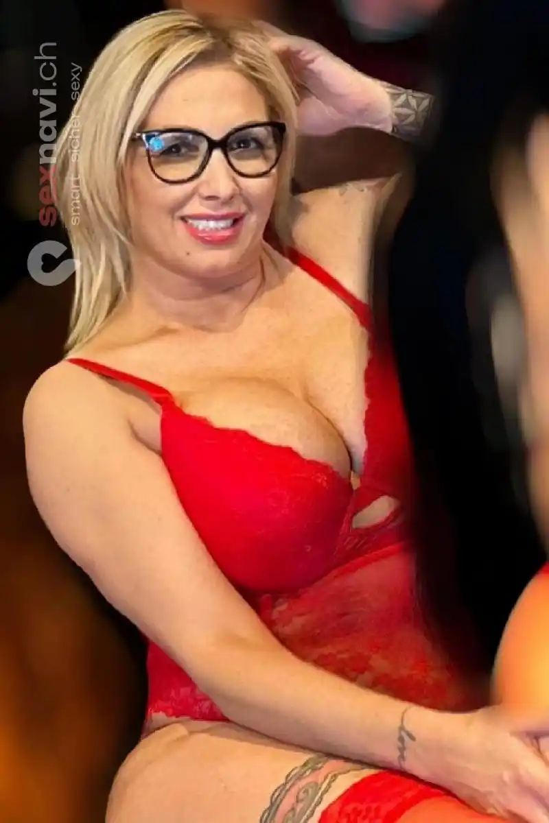SISSY-SEXY MILF Heissen Girlfriend Sex Z&uuml;rich Umgebung, Schaffhausen, Z&uuml;rich Stadt, Schweiz, Thayngen