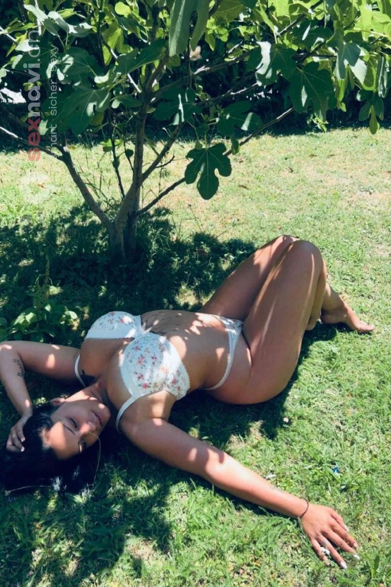 Irina CHUBBY CHUBBY COME IN MOUTH FACE Bern Stadt, Moutier, Schweiz, Biel/Bienne - Grenchen, Solothurn