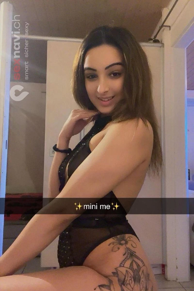 Aliz Junges skinny Teen  ❤️ Schweiz, Solothurn, Trimbach