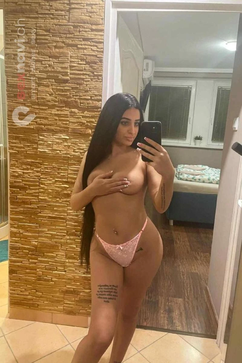 Mira 🐝 sweet and southern😈 St.Gallen, Z&uuml;rich Umgebung, Thurgau, Schweiz, St. Gallen