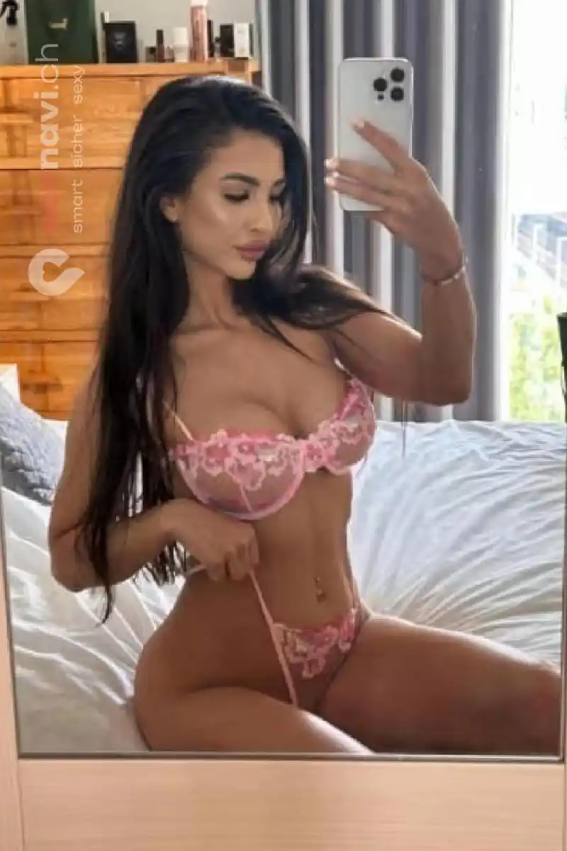 Sarah Brand neu 🔥 Bern Stadt, Bern Umgebung, Schweiz, Biel/Bienne - Grenchen, Bern