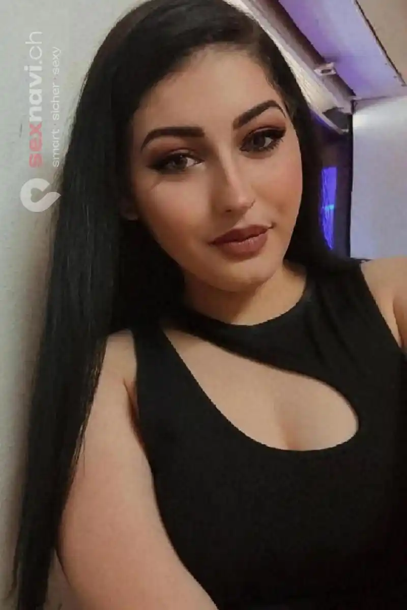 Roxi soon Bern Umgebung, Schweiz, Biel/Bienne - Grenchen, Solothurn