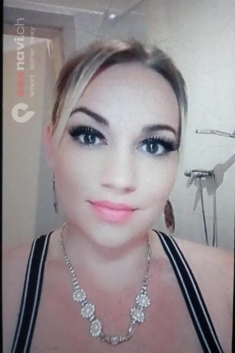 Bella Jung H&uuml;psch Versaut St.Gallen, Liechtenstein, Graub&uuml;nden, Schweiz