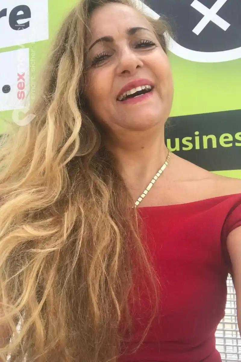 Sofia Granny Milf Aargau, Schweiz, Luzern , Schwyz