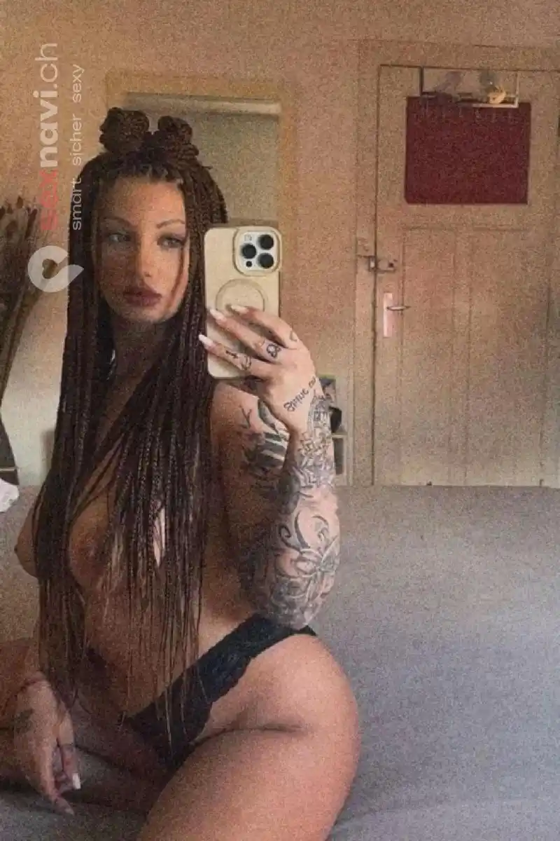 Mathilde TEEN TEEN BEST BLOWJOB FRENCHKISS Jura, Schweiz, Neuchatel / Neuenburg, La Chaux-de-Fonds, Fribourg / Freiburg