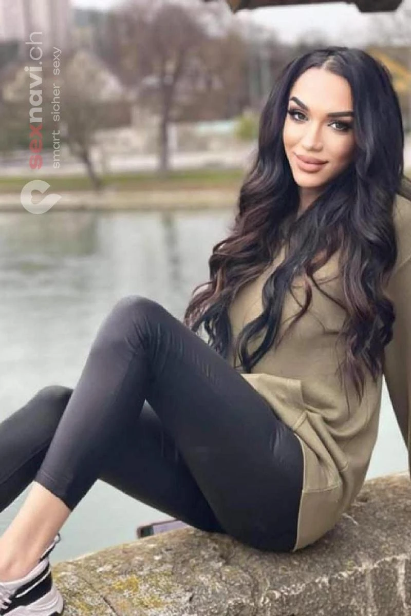 Romina TS luxus TS Party escort Basel, Schweiz