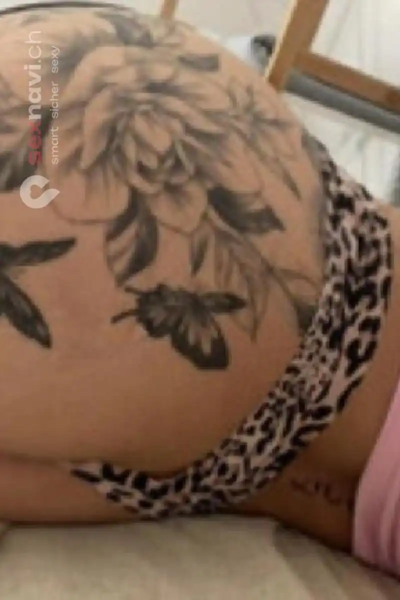 ANISSA Teenie - Heiss und feucht... Basel, Basel, Schweiz