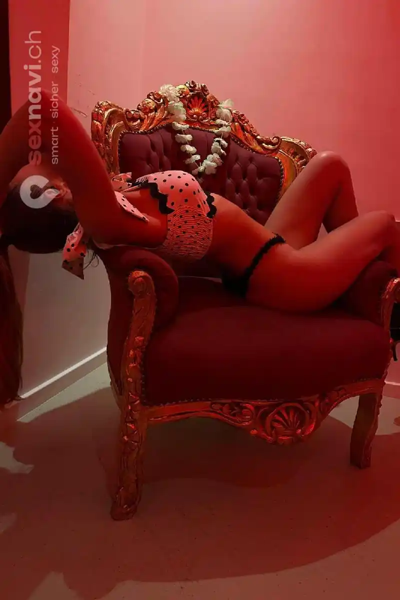 YVONNE 17:00 Z&uuml;rich Umgebung, Z&uuml;rich Stadt, Aargau, Schweiz