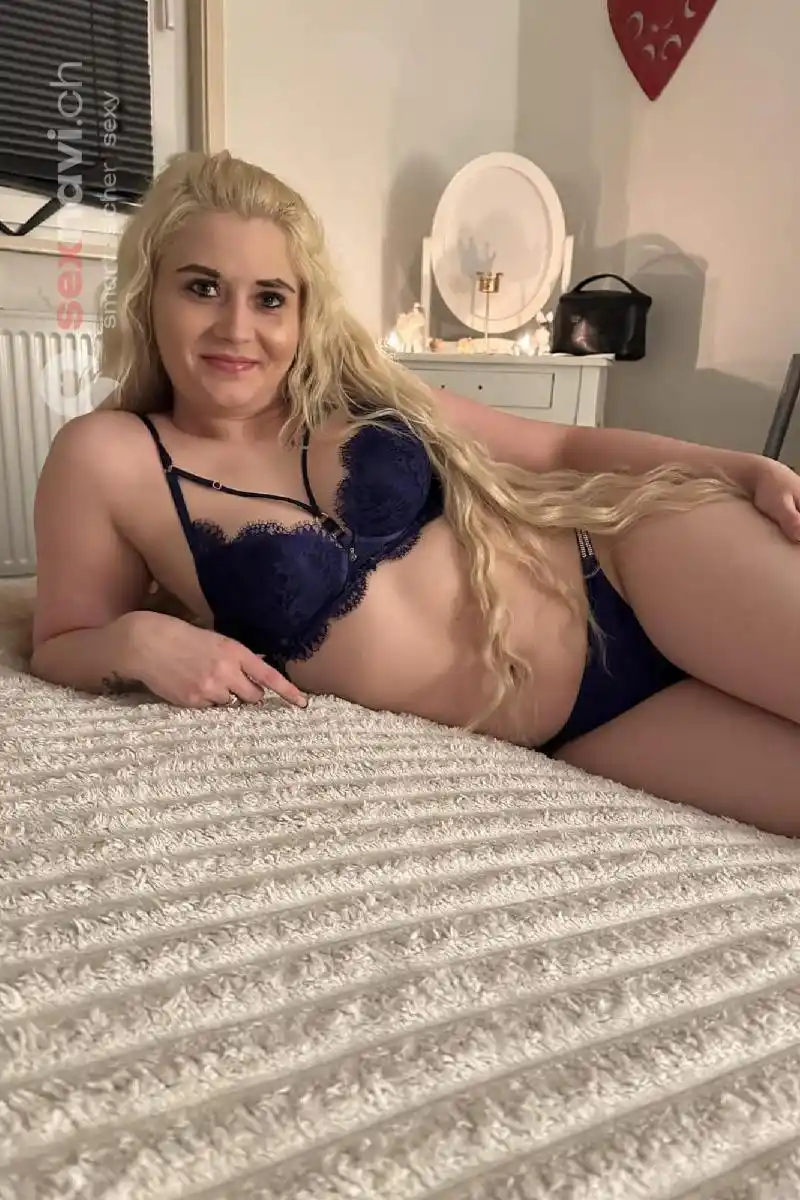 VIVI Feurig und uners&auml;ttlich.. Z&uuml;rich Umgebung, Schaffhausen, Z&uuml;rich Stadt, Schweiz, Thayngen