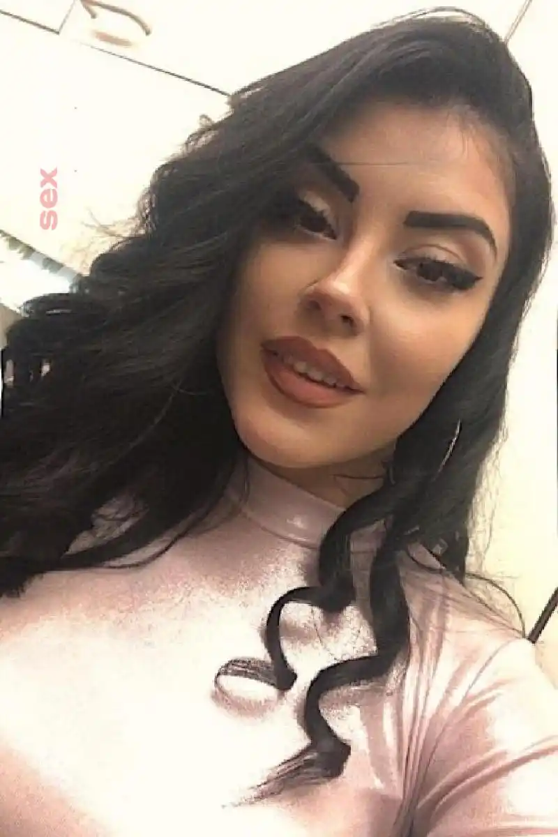 AMIRA Heiss und unersättlich... Basel, Basel, Schweiz