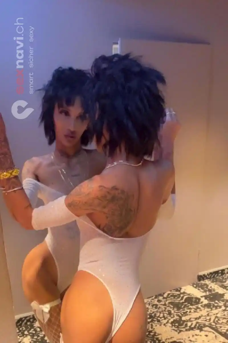 JASMINE  -ES- Spanisches FICK-Model... Basel, Basel, Schweiz