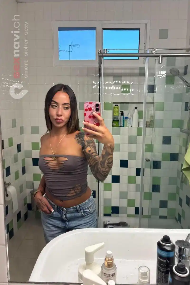 Bijou Perverse nymphomane Basel, Basel, Deutschland, Schweiz