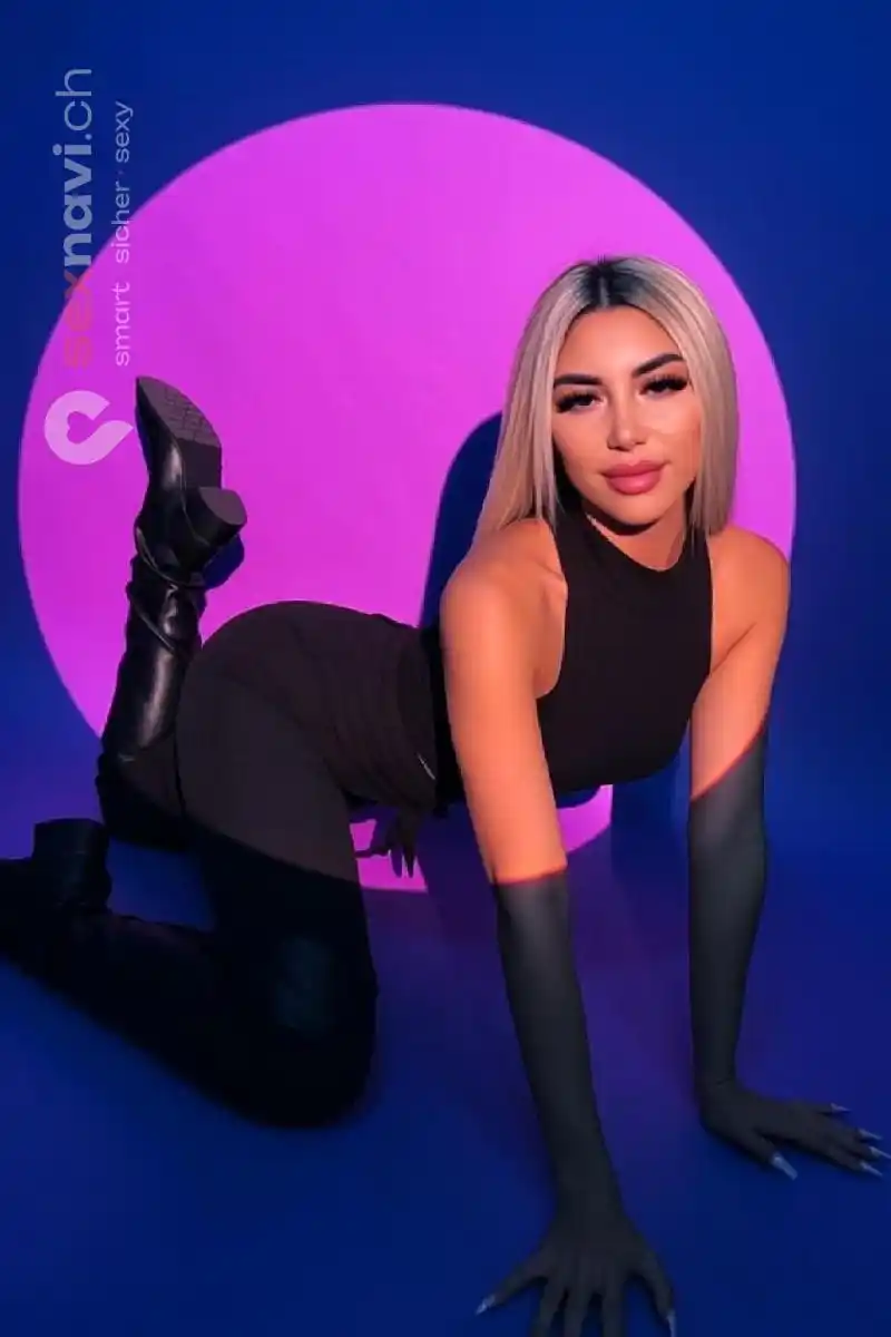 EMMA Blonder Engel Z&uuml;rich Umgebung, Dietikon, Z&uuml;rich Stadt, Aargau, Schweiz