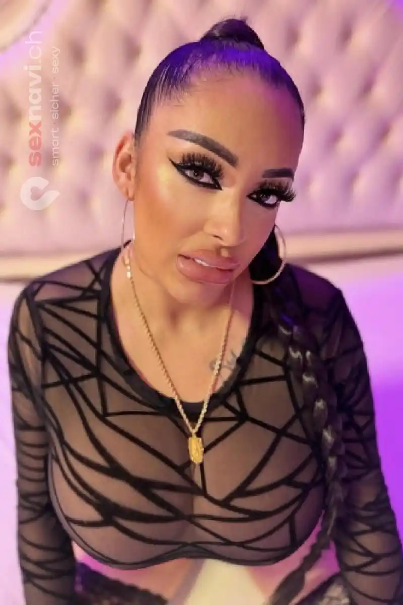 Valentina Nymphoman macht alles Basel, Basel, Deutschland, Schweiz