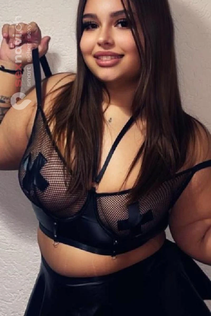 Sarah BBW BBW ANAL SEX COME IN MOUTH Jura, Schweiz, Neuchatel / Neuenburg, La Chaux-de-Fonds, Fribourg / Freiburg