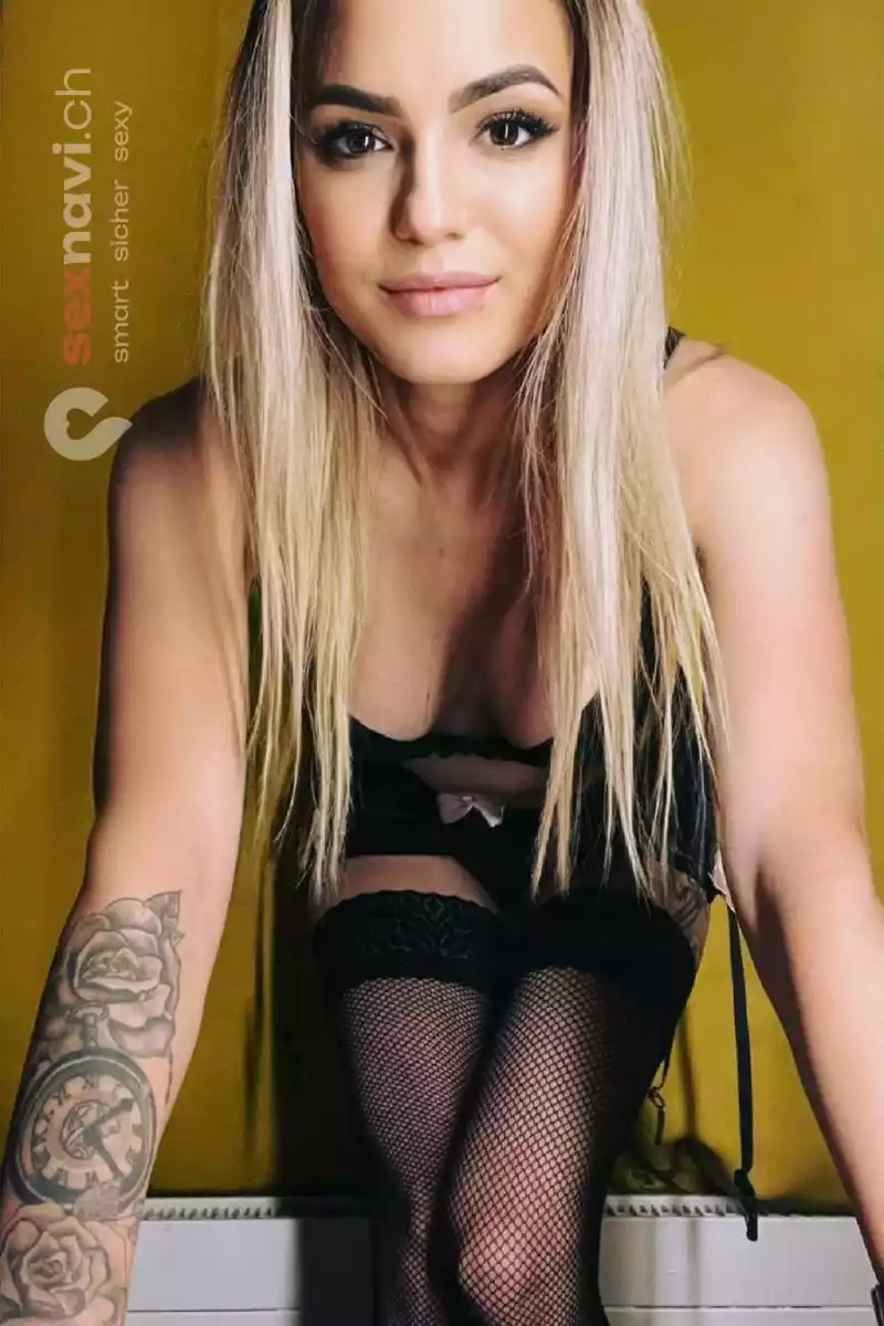 Nikole TEEN TEEN ANAL SEX Jura, Moutier, Schweiz, Biel/Bienne - Grenchen, Solothurn