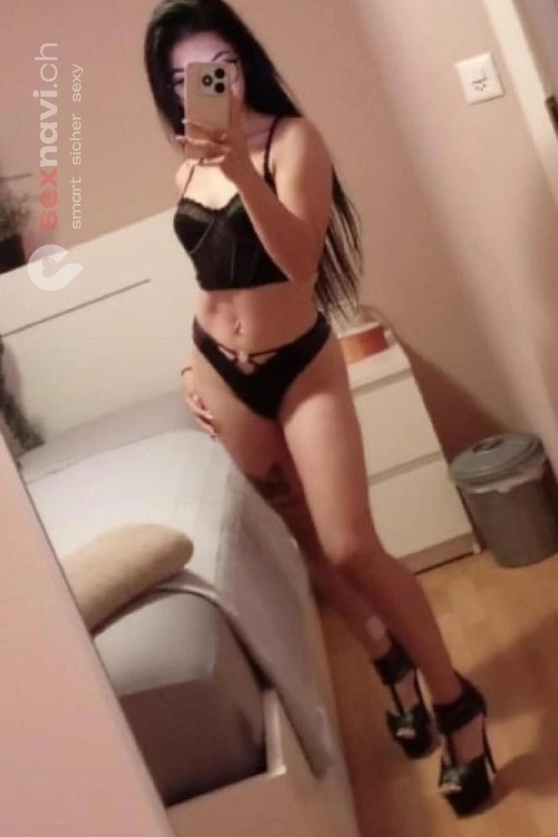Luna H&uuml;bsche xxx M&auml;dchen St.Gallen, &Ouml;sterreich, Thurgau, Schweiz, M&uuml;llheim Dorf