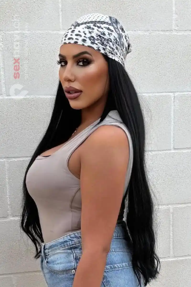 Dina Natur Brust Basel, Basel, Schweiz