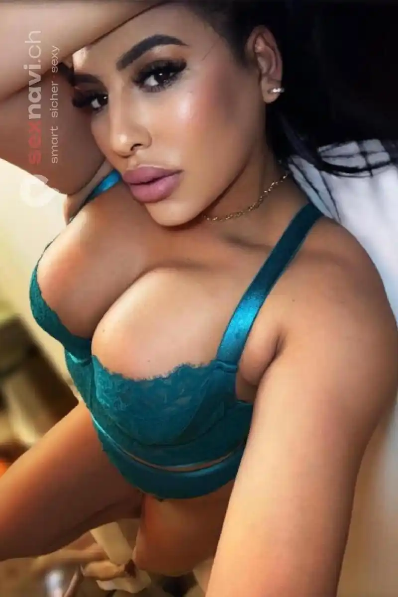 Dina Natur Brust Basel, Basel, Schweiz