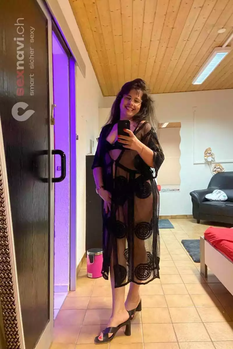 Rosi COUGAR COUGAR NYMHO Waadt, Schweiz, Neuchatel / Neuenburg, Yverdon-les-Bains, Fribourg / Freiburg