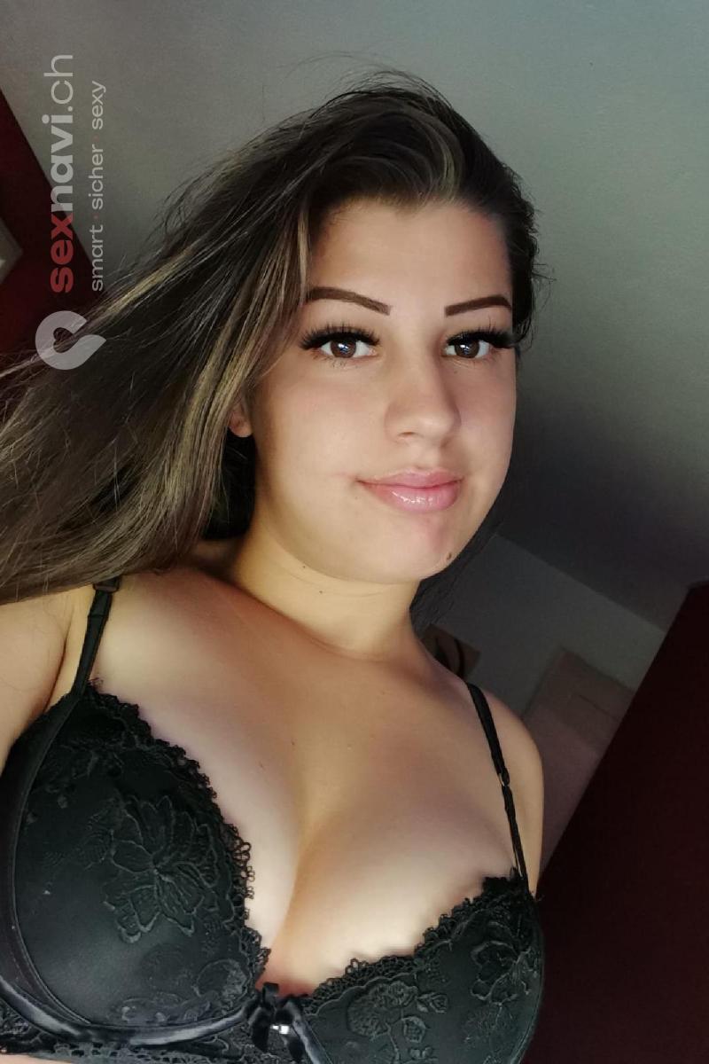 KIARA Naturgeile Kolbenlutscherin Basel, Basel, Schweiz