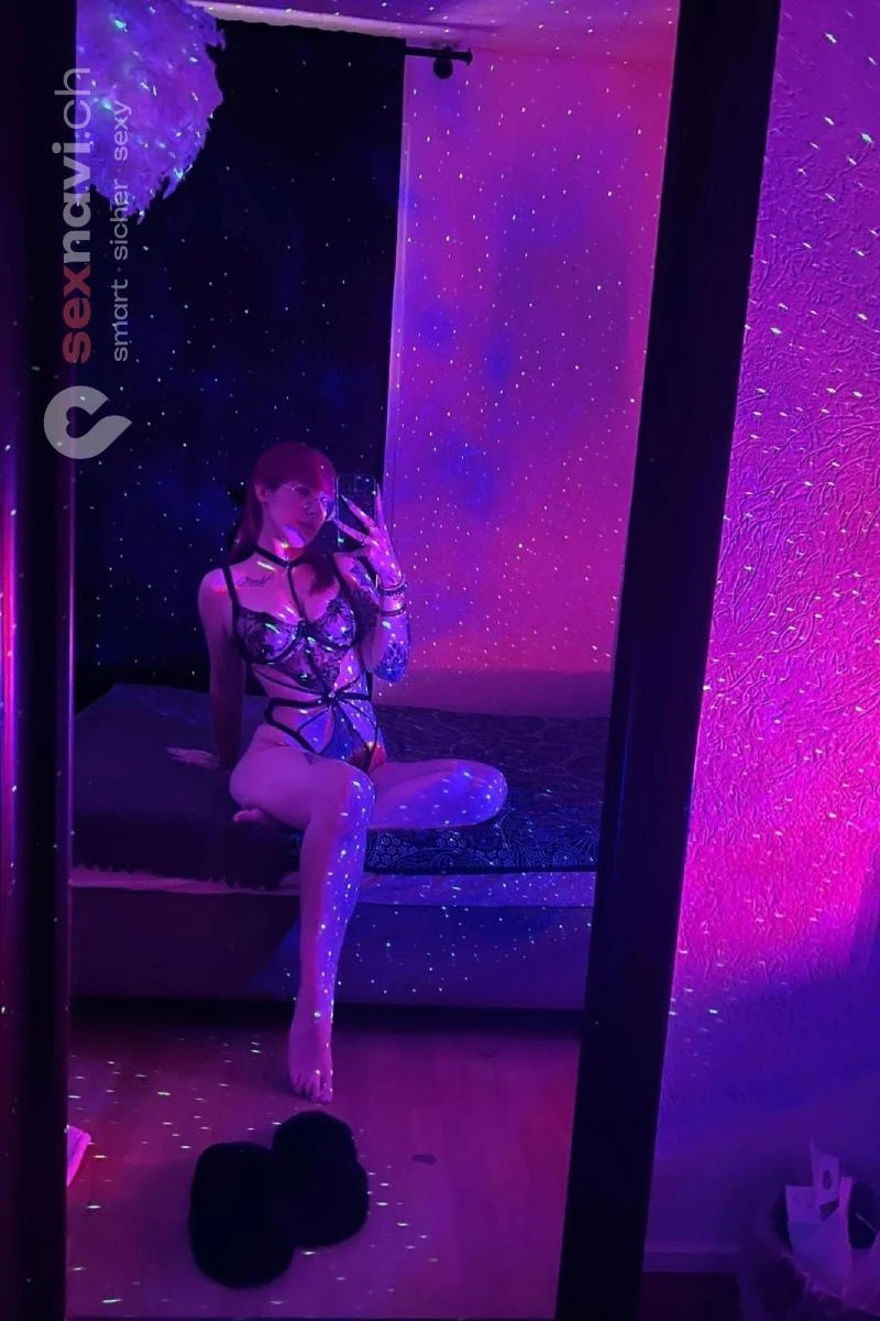 Rose TEEN TEEN COME IN MOUTH Jura, Schweiz, Biel/Bienne - Grenchen, Solothurn, La Chaux-de-Fonds