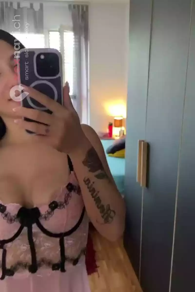 Sofia Jung-schlank-geil-Top Body In den Mund spritzen Zürich Umgebung, Zug, Zug, Schweiz, Luzern 