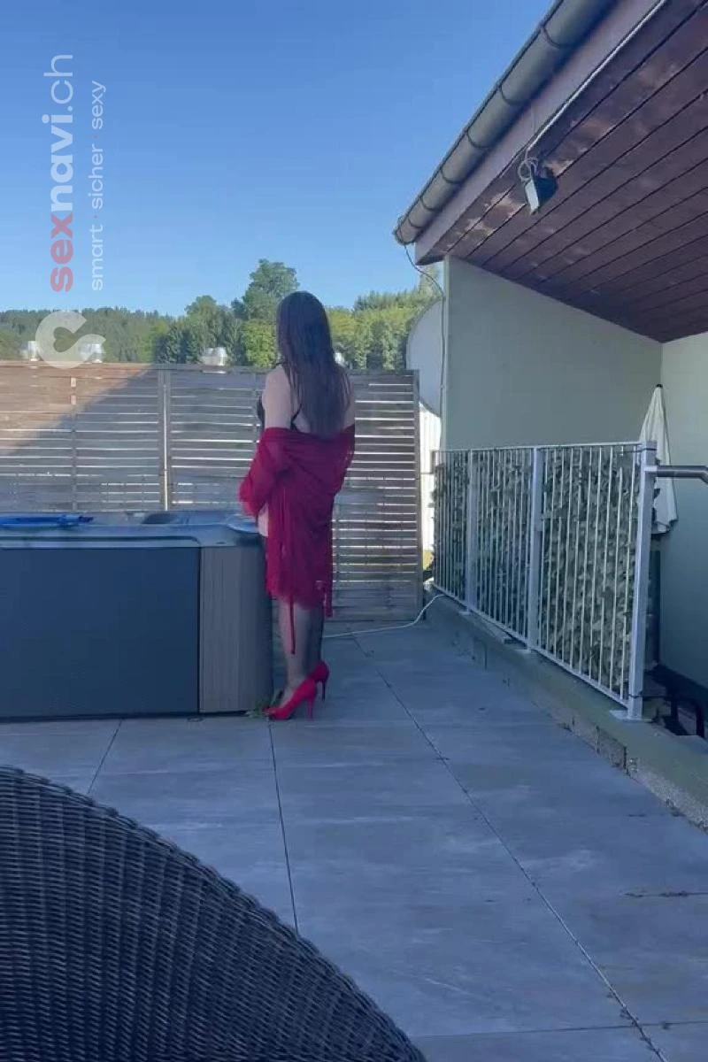 TS Laura Geile Brünette TS Sex in allen Positionen Österreich, Schweiz, Luzern , Pfaffnau